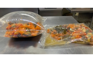 Sous vide bag inflate, baloon, during cooking process